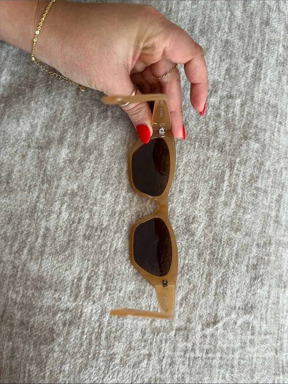 Amazon Brown/Tan Rectangular Women's Sunglasses